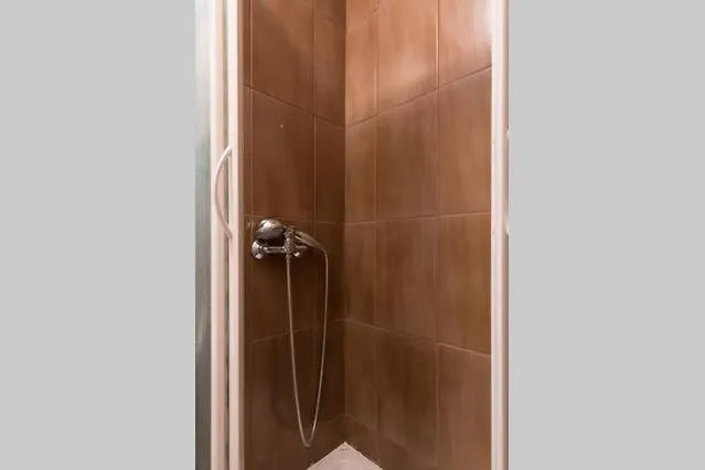 Hostel Kvarner-All Rooms With Private Bathrooms & Dorms Rijeka 0*,  Croácia