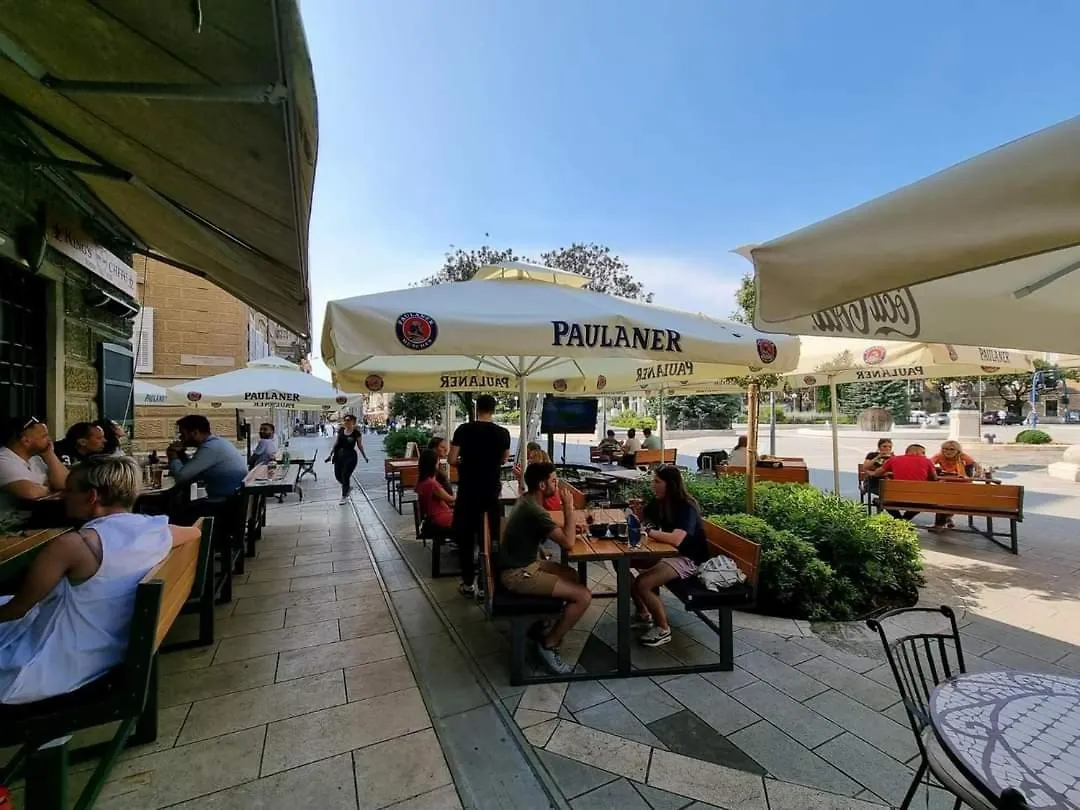 Hostel Kvarner-All Rooms With Private Bathrooms & Dorms Rijeka